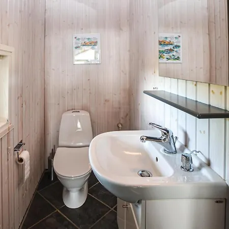 Ellemose Xi 度假居 *